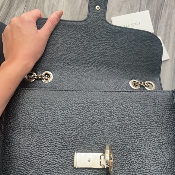 Gucci interlocking black w/ gold hardware double GG - Picture 6 of 15